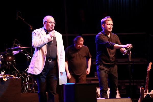 2016-05-04 18-59-41.JPG